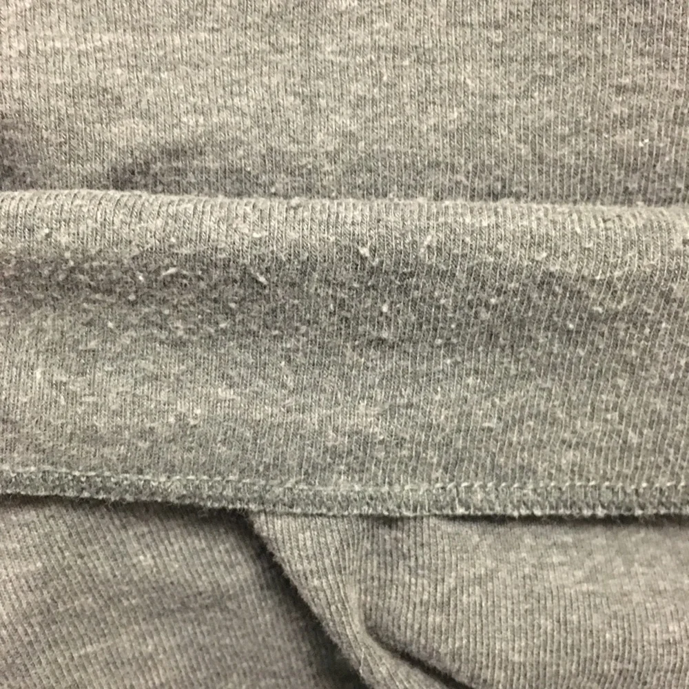 The North Face Henley Long Sleeve Shirt Medium Gray Casual Lightweight Stretch